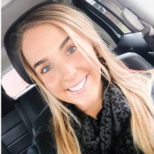 Meet your Posher, Kayla